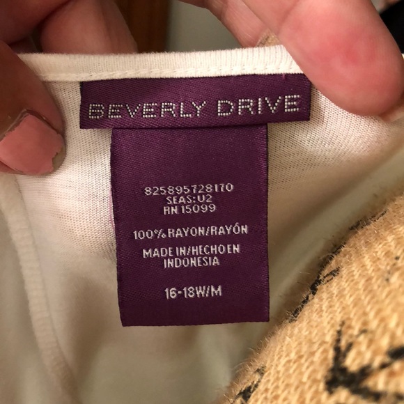 White Top - Picture 4 of 4